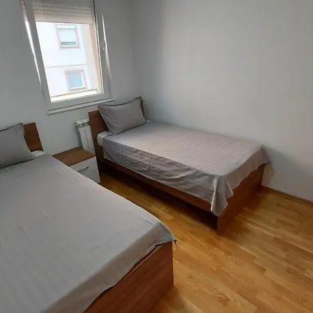 Apartament New In *